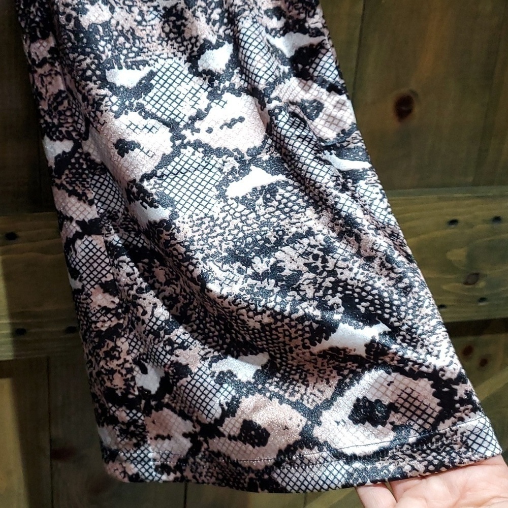 MILK AND HONEY SNAKESKIN ANIMAL PRINT FLARE PANTS SIZE MEDIUM MOBWIFE CLUBWEAR - Picture 3 of 9